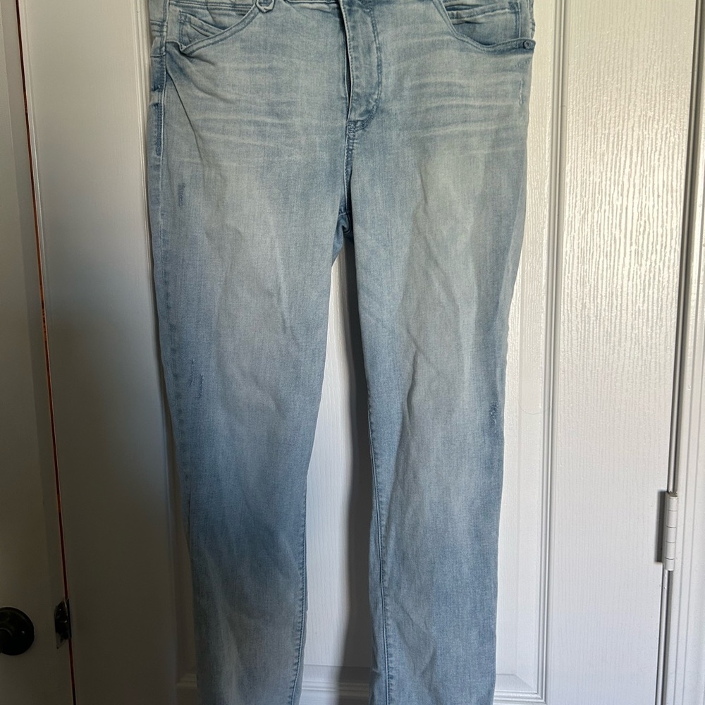 Democracy Women’s Slim Jeans in Light Blue